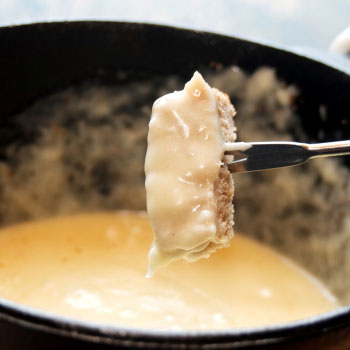 Cheddar Blue Fondue