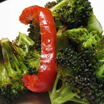 Broccoli with Roasted Peppers