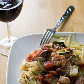 Shrimp Linguine with Mushrooms & Garlic