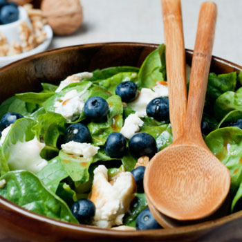Baby Spinach Salad with Blueberries and Walnuts Baby Spinach Salad with Blueberries and Walnuts
