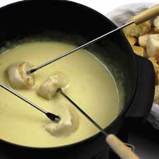 Simple Party Cheese Fondue Simple Party Cheese Fondue