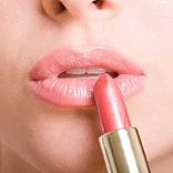 Long-Wearing Lipsticks and Glosses