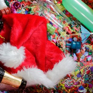 7 Effective Ways to Clean Up the Christmas Morning Aftermath 