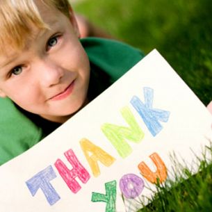 4 Tips for Teaching Kids to Give Thanks